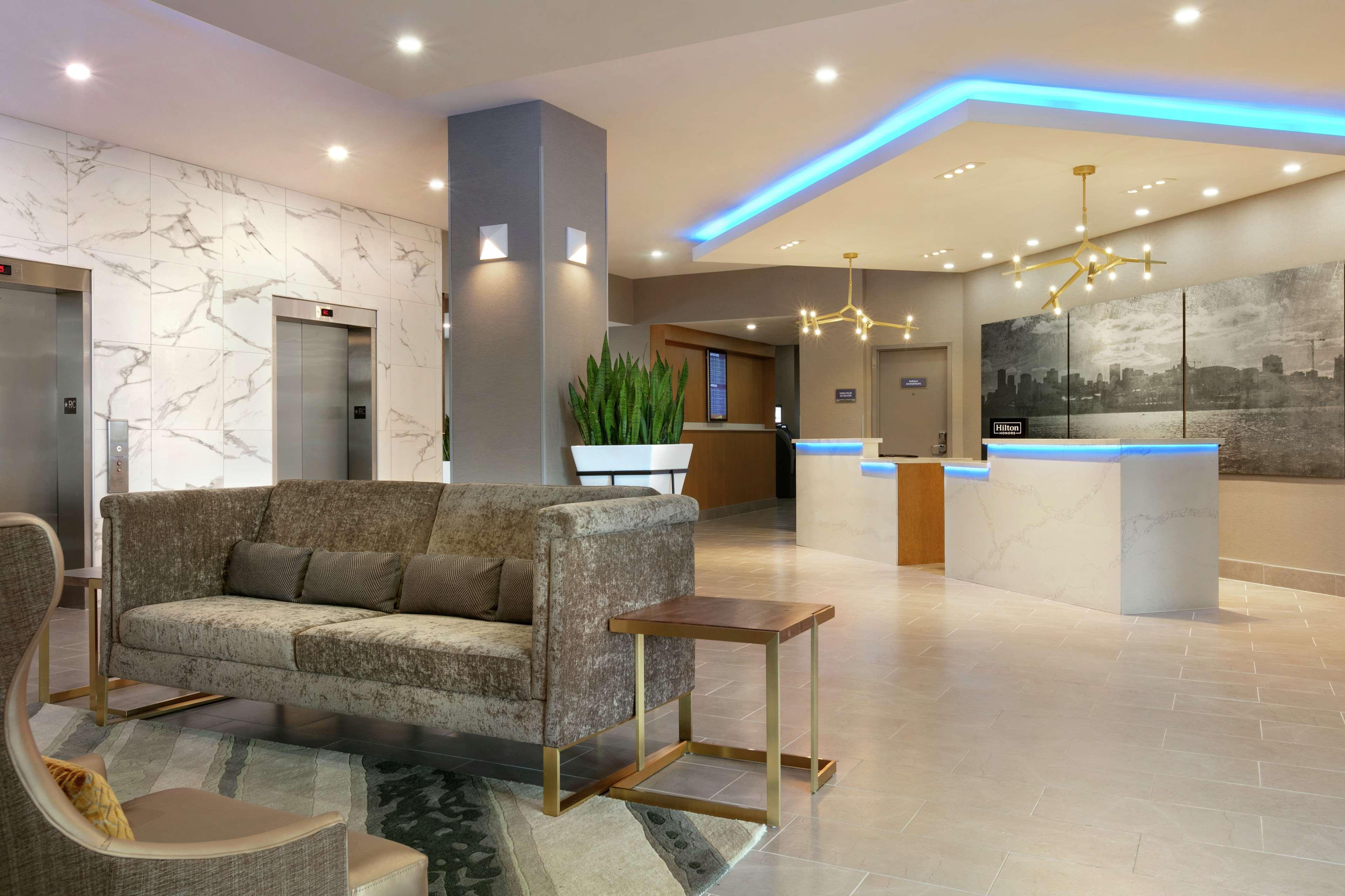 Embassy Suites By Hilton Montreal Airport Pointe-Claire Luaran gambar